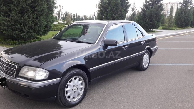 Mercedes C 220 1994, 136,652 km - 2.2 l - Gəncə
