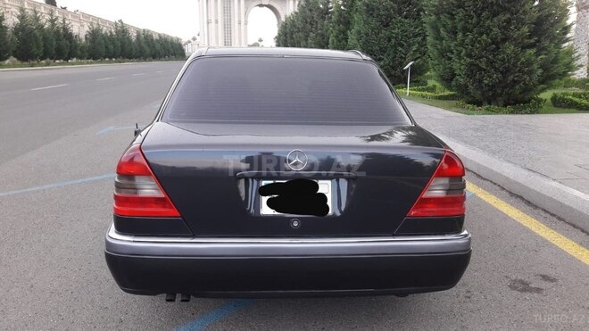 Mercedes C 220 1994, 136,652 km - 2.2 l - Gəncə