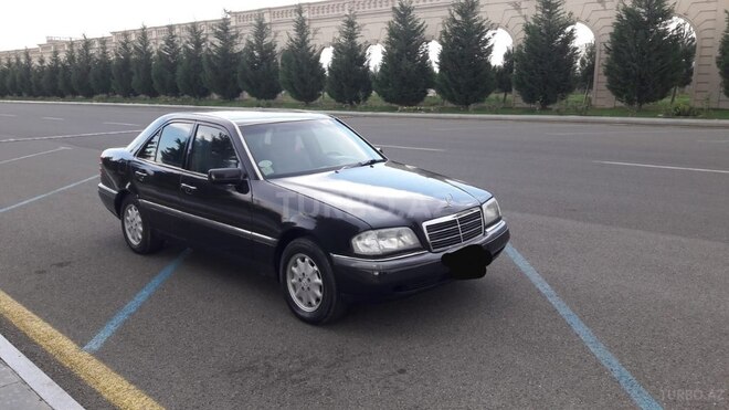 Mercedes C 220 1994, 136,652 km - 2.2 l - Gəncə