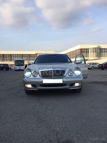 Mercedes E 280 2001, 208,000 km - 2.8 л - Bakı