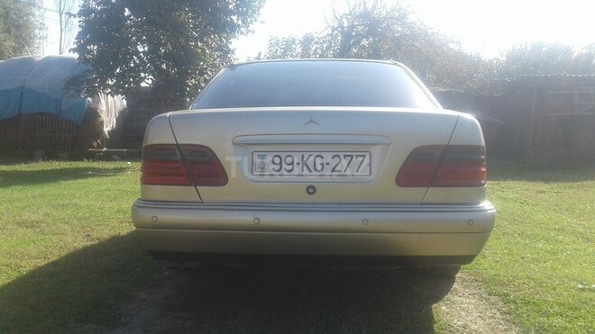 Mercedes E 240 1998, 278,000 km - 2.4 l - Balakən
