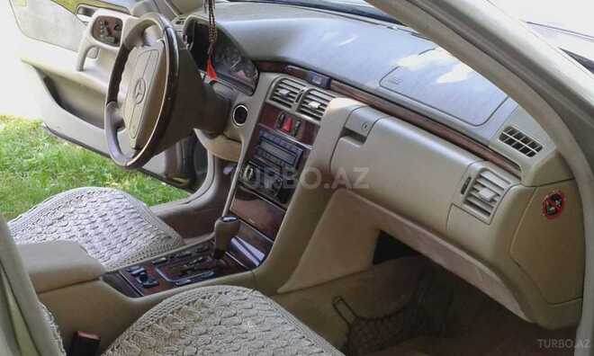 Mercedes E 240 1998, 78,000 km - 2.4 l - Balakən
