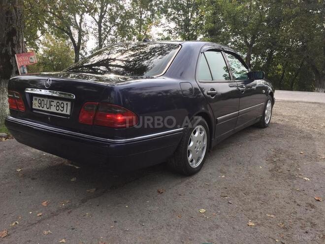 Mercedes E 230 1997, 328,687 km - 2.3 l - Zaqatala