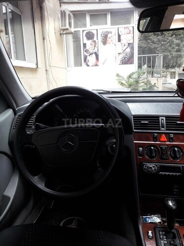 Mercedes C 180 1998, 300,000 km - 1.9 l - Bakı