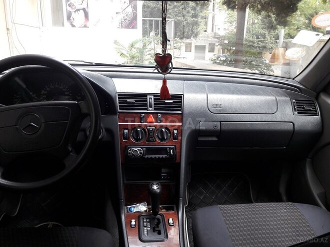 Mercedes C 180 1998, 300,000 km - 1.9 l - Bakı