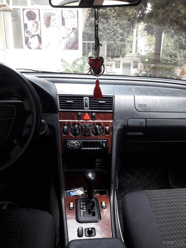Mercedes C 180 1998, 300,000 km - 1.9 l - Bakı