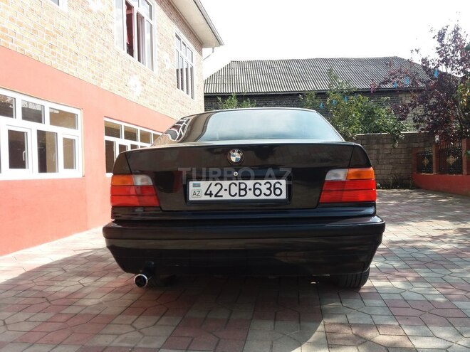 BMW 318 1996, 243,759 km - 1.9 л - Lənkəran