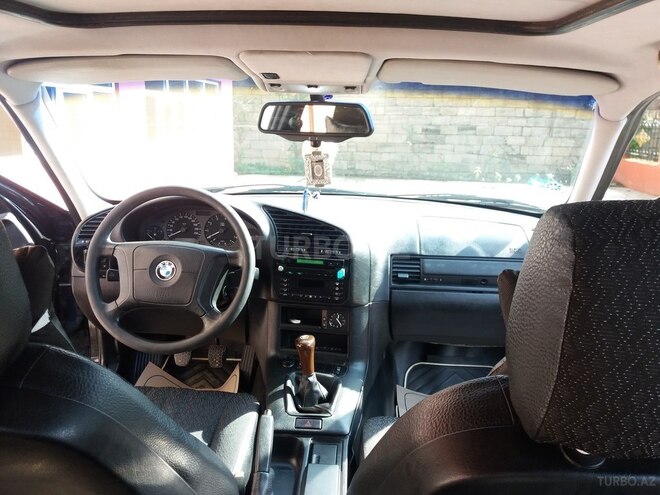 BMW 318 1996, 243,759 km - 1.9 л - Lənkəran