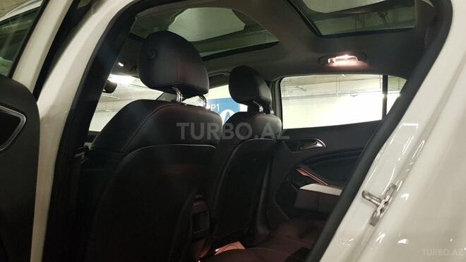 Mercedes GLA 250 2016, 39,000 km - 2.0 l - Bakı