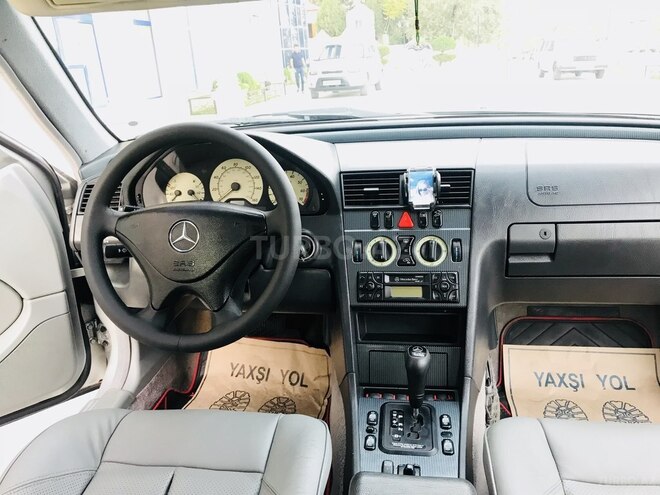 Mercedes C 230 2000, 150,951 km - 2.3 л - Bakı