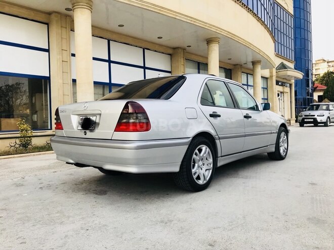 Mercedes C 230 2000, 150,951 km - 2.3 л - Bakı