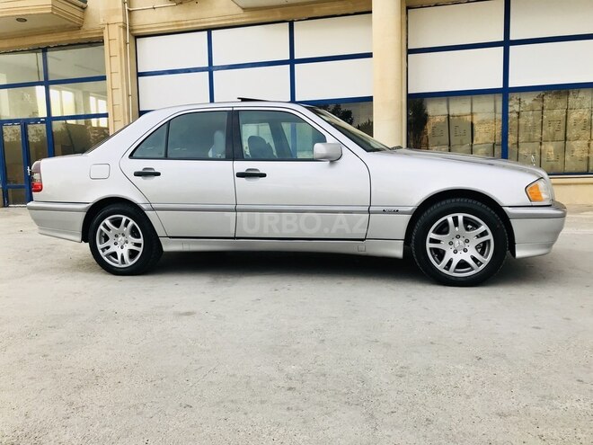 Mercedes C 230 2000, 150,951 km - 2.3 л - Bakı