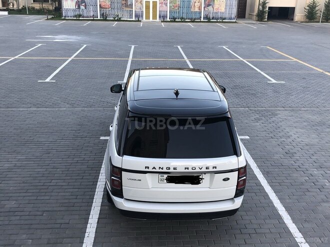Land Rover Range Rover 2018, 32,000 km - 3.0 l - Bakı