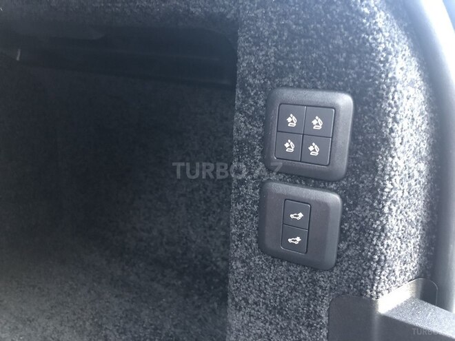 Land Rover Range Rover 2018, 32,000 km - 3.0 l - Bakı