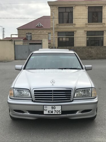 Mercedes C 230 2000, 150,961 km - 2.3 л - Bakı
