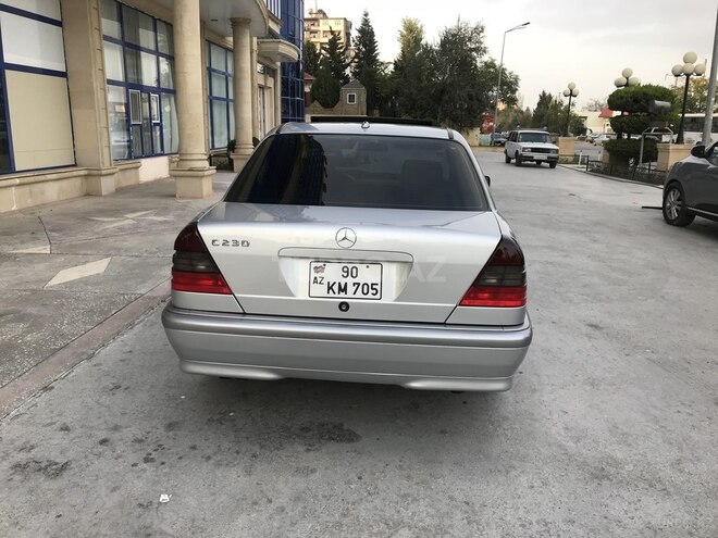 Mercedes C 230 2000, 150,961 km - 2.3 л - Bakı