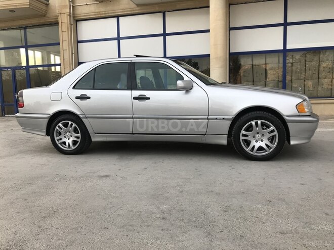 Mercedes C 230 2000, 150,961 km - 2.3 л - Bakı