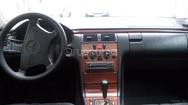 Mercedes E 240 1998, 400,300 km - 2.4 l - Bakı