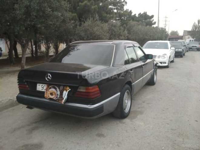 Mercedes E 250 1992, 502,000 km - 2.5 л - Bakı