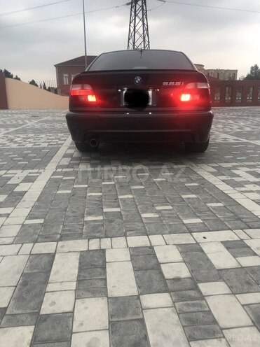 BMW 525 2001, 167,000 km - 2.5 l - Bakı