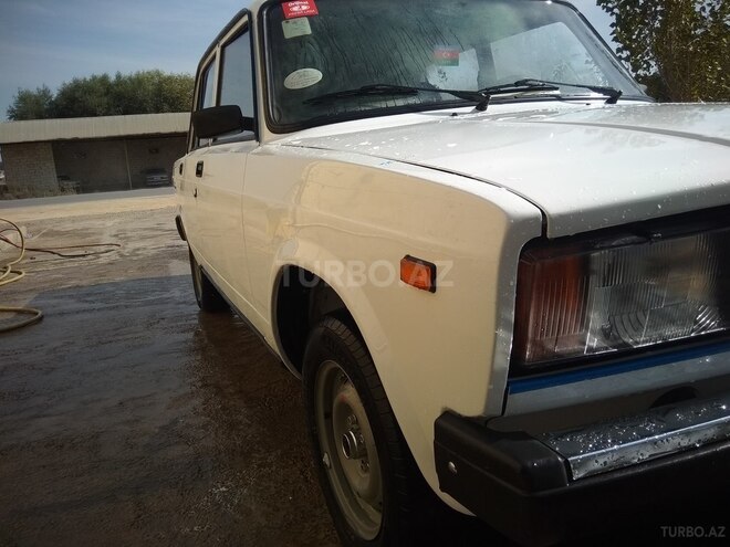 LADA (VAZ) 2107 2007, 115,300 km - 1.6 л - Salyan
