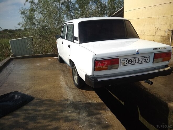 LADA (VAZ) 2107 2007, 115,300 km - 1.6 л - Salyan