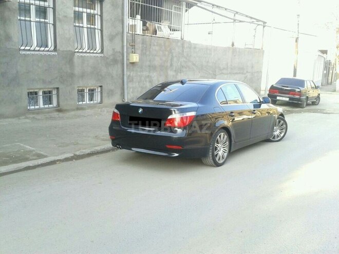 BMW 520 2004, 220,000 km - 2.2 l - Gəncə