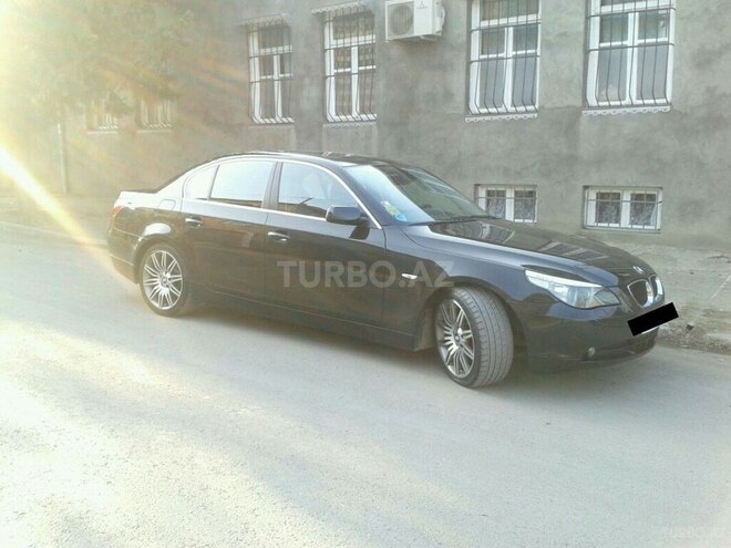 BMW 520 2004, 220,000 km - 2.2 l - Gəncə