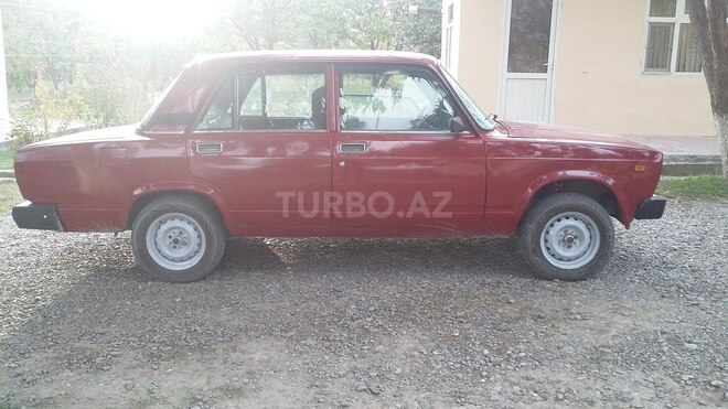 LADA (VAZ) 2105 1995, 250,000 km - 1.5 л - Yevlax
