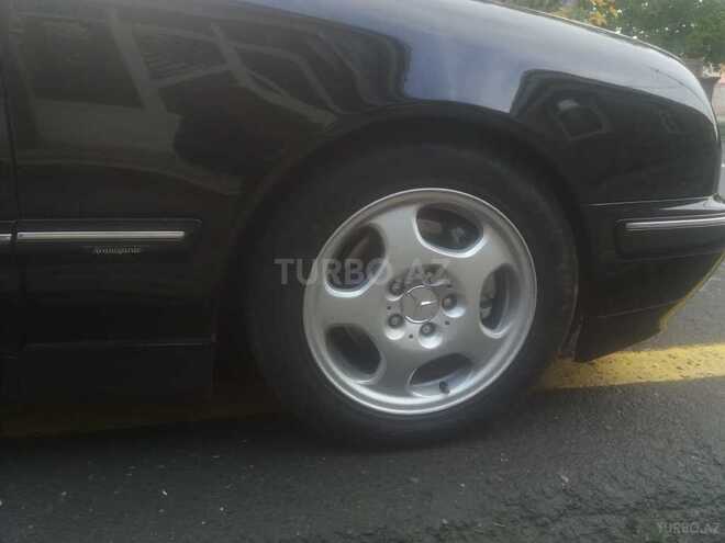 Mercedes E 270 2000, 486,000 km - 2.7 l - Qax