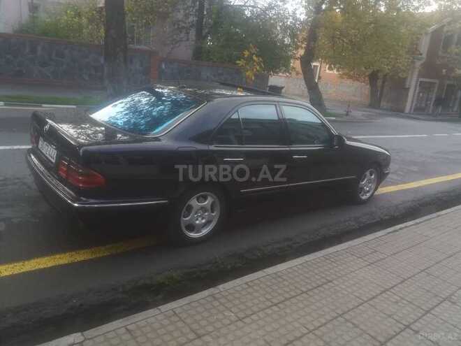 Mercedes E 270 2000, 486,000 km - 2.7 l - Qax