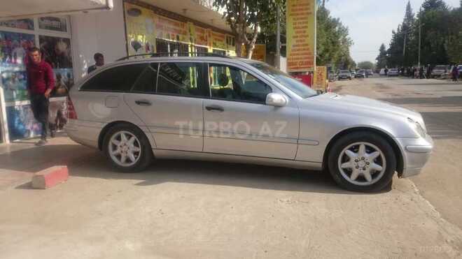 Mercedes C 220 2001, 334,000 km - 2.2 l - Cəlilabad