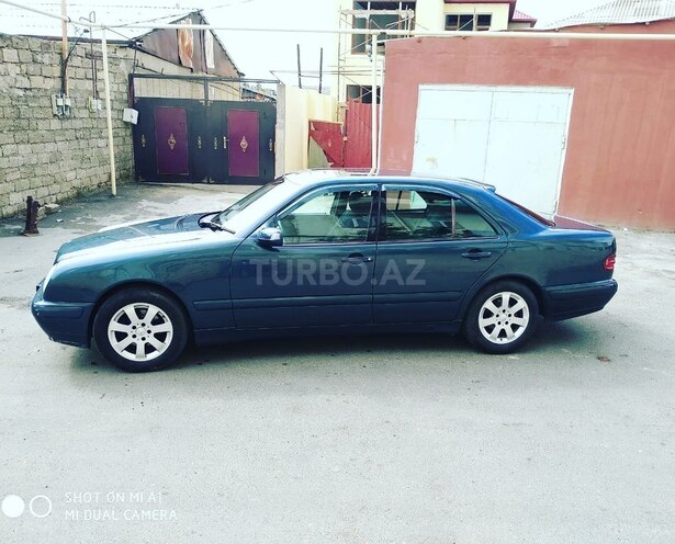 Mercedes E 200 2000, 301,100 km - 2.0 l - Bakı