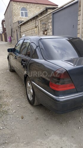 Mercedes C 220 1999, 370,000 km - 2.2 l - Bakı