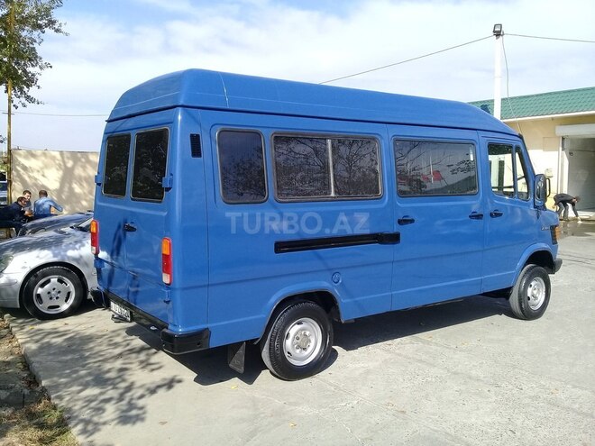 Mercedes 208 D 1992, 88,000 km - 2.3 л - Şirvan