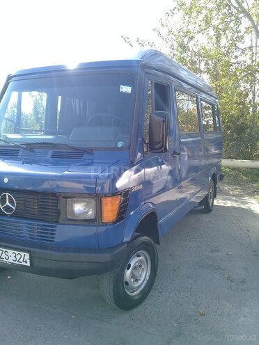 Mercedes 208 D 1992, 88,000 km - 2.3 л - Şirvan