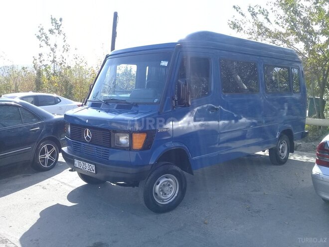 Mercedes 208 D 1992, 88,000 km - 2.3 л - Şirvan