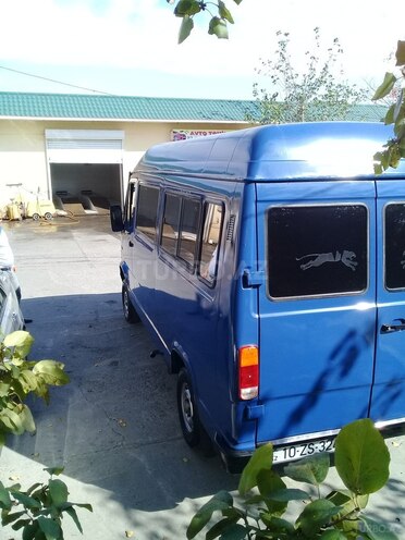 Mercedes 208 D 1992, 88,000 km - 2.3 л - Şirvan