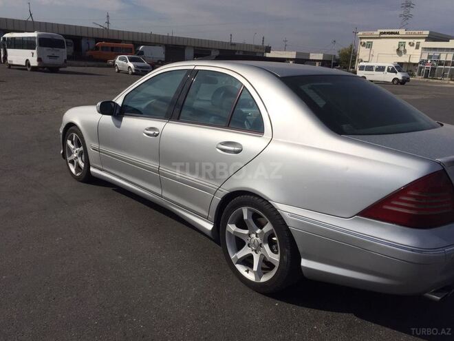 Mercedes C 250 2006, 256,452 km - 2.5 л - Sumqayıt