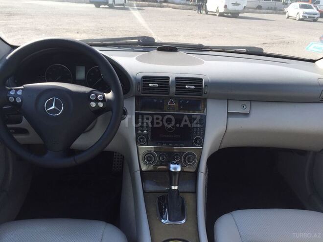 Mercedes C 250 2006, 256,452 km - 2.5 л - Sumqayıt