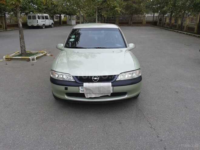 Opel Vectra 1997, 250,000 km - 1.6 l - Xudat