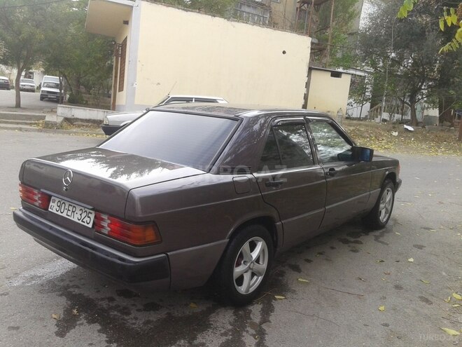 Mercedes 190 1992, 272,000 km - 1.8 l - Bakı