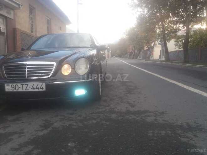 Mercedes E 270 2000, 486,000 km - 2.7 l - Qax