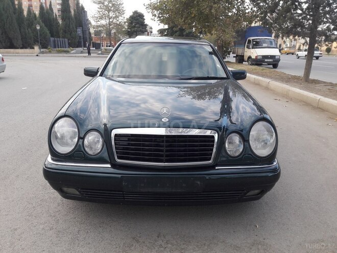 Mercedes E 230 1998, 296,523 km - 2.4 l - Göygöl