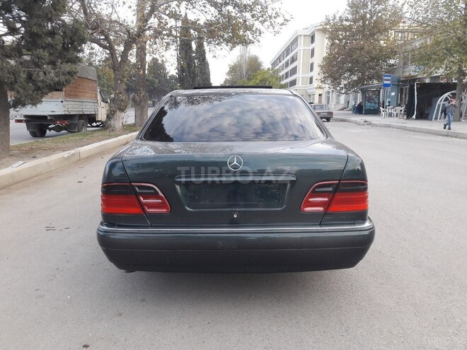 Mercedes E 230 1998, 296,523 km - 2.4 l - Göygöl