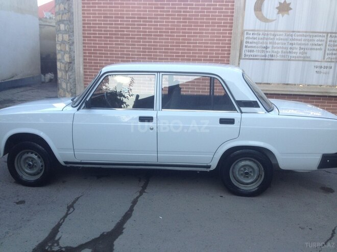 LADA (VAZ) 2107 2009, 94,000 km - 1.6 л - Gəncə