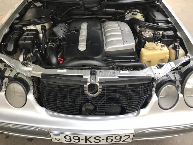 Mercedes E 320 2001, 321,000 km - 3.2 l - Bakı