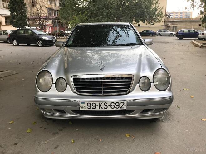Mercedes E 320 2001, 321,000 km - 3.2 l - Bakı