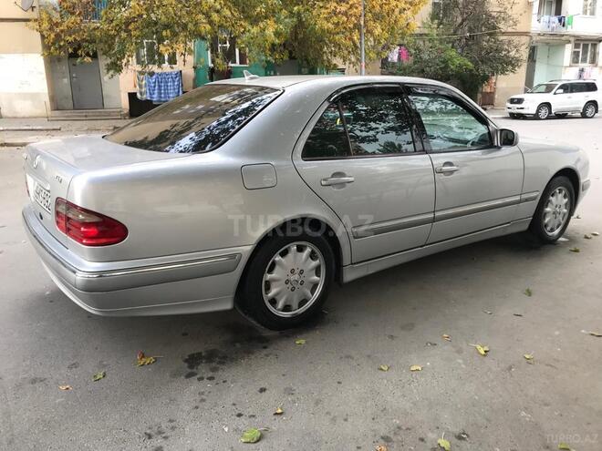 Mercedes E 320 2001, 321,000 km - 3.2 l - Bakı
