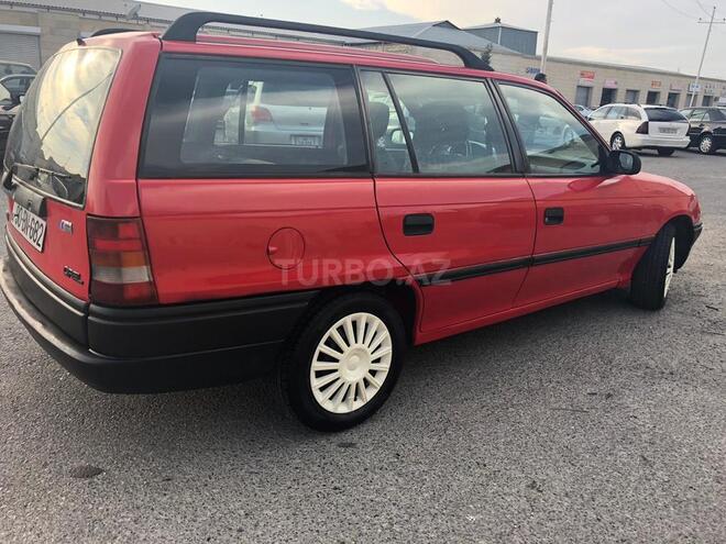 Opel Astra 1994, 398,000 km - 1.6 l - Sumqayıt